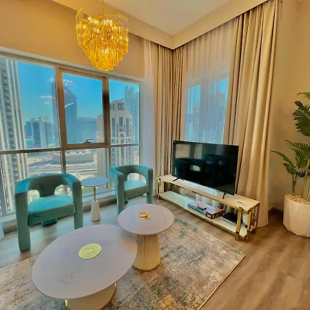 First Class 2Br With Burj Khalifa & Downtown View Дубай Екстер'єр фото