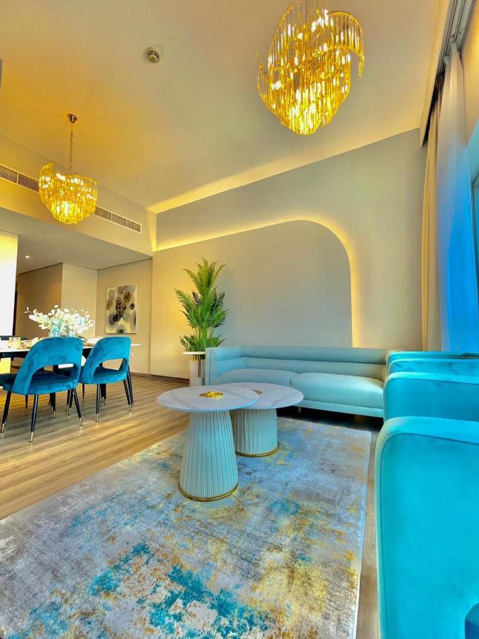Apartment First Class 2br With Burj Khalifa & Downtown View