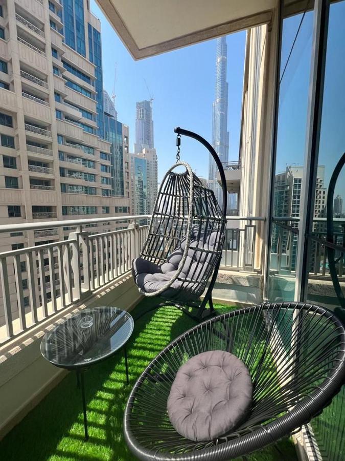 First Class 2br With Burj Khalifa & Downtown View * Dubai
