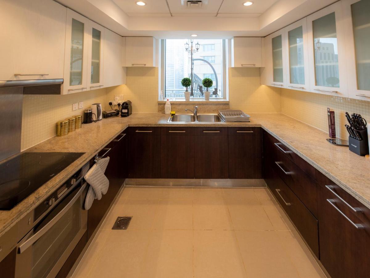 First Class 2br With Burj Khalifa & Downtown View Apartment *