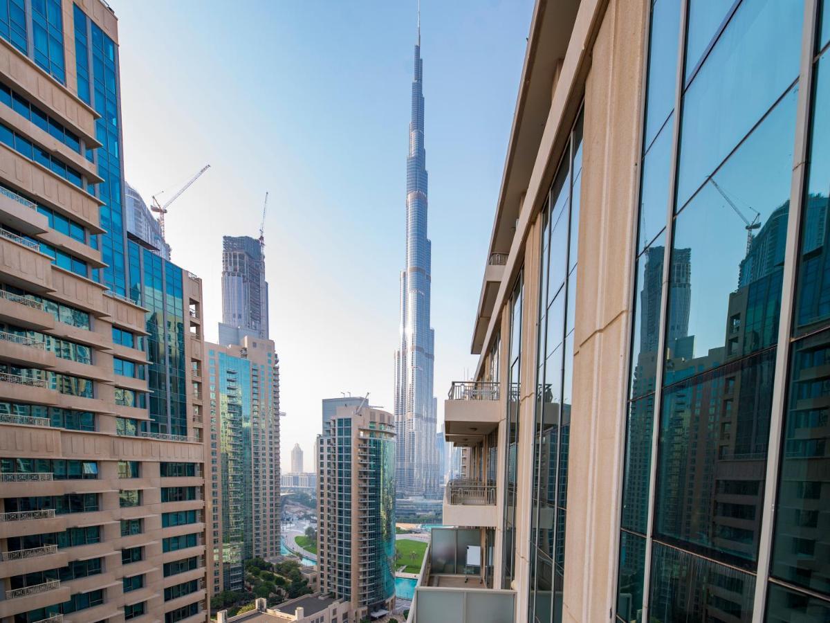 First Class 2br With Burj Khalifa & Downtown View * دبي