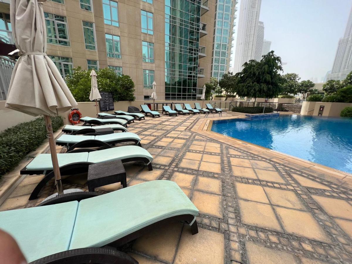First Class 2br With Burj Khalifa & Downtown View شقة